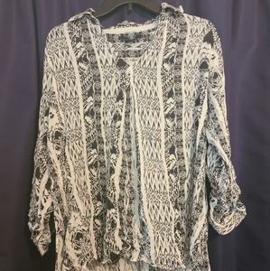 Black and white high low shirt